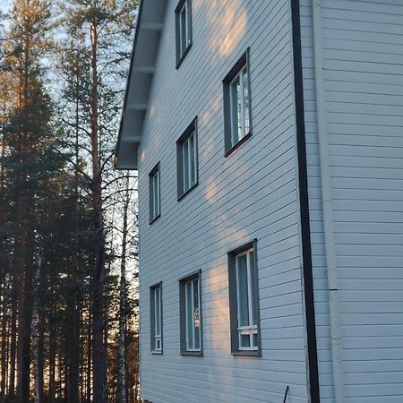 Royal Reindeer Lakeside Apartments Rovaniemi Extérieur photo